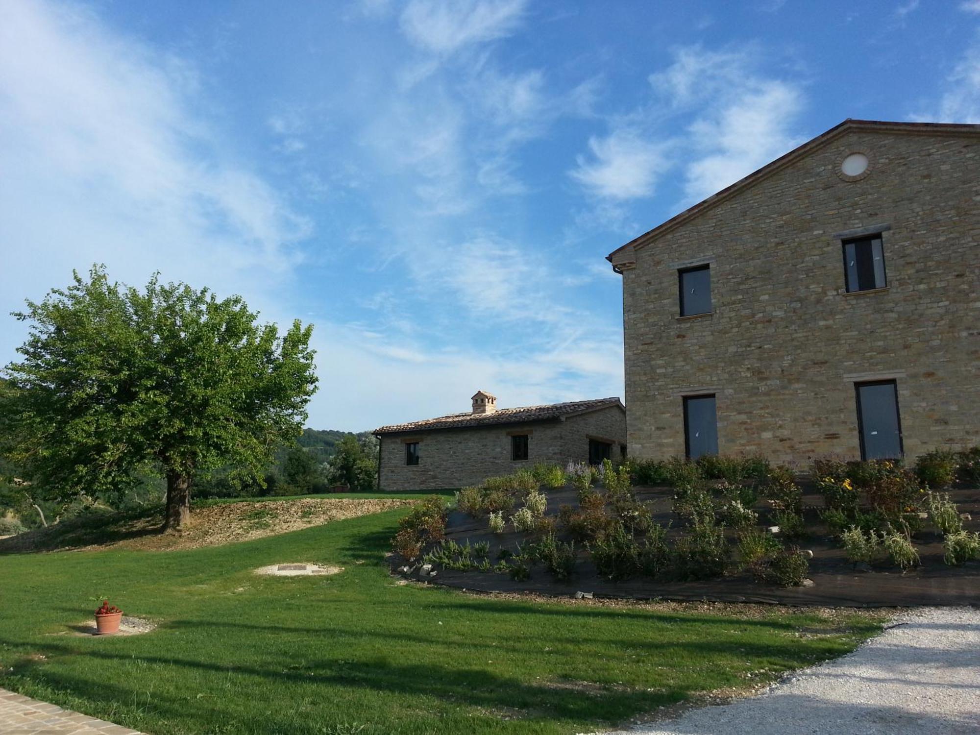 Amico Country House Serra San Quirico Exterior photo