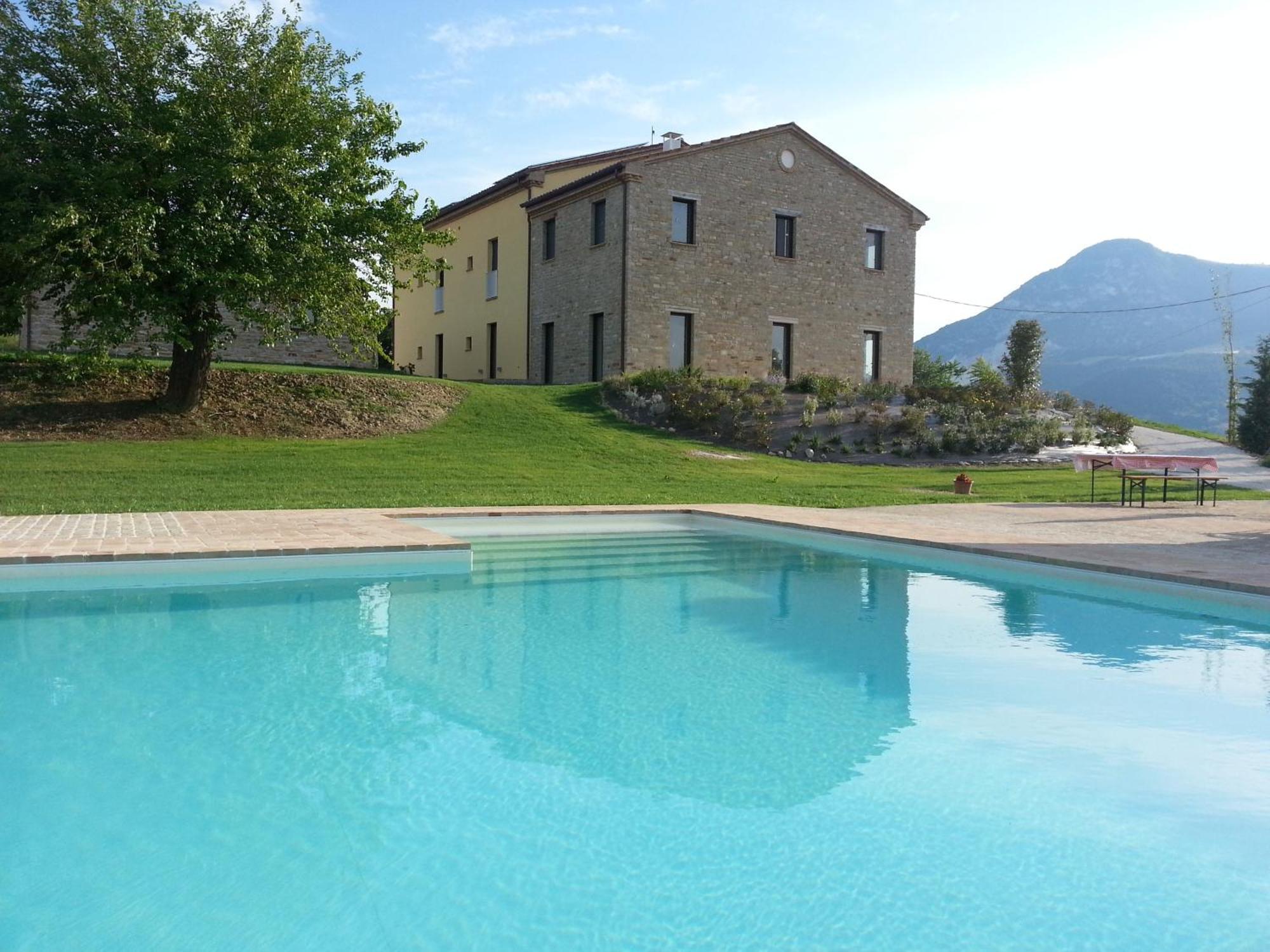 Amico Country House Serra San Quirico Exterior photo