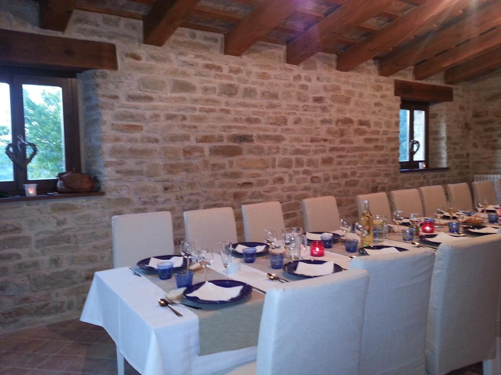 Amico Country House Serra San Quirico Exterior photo